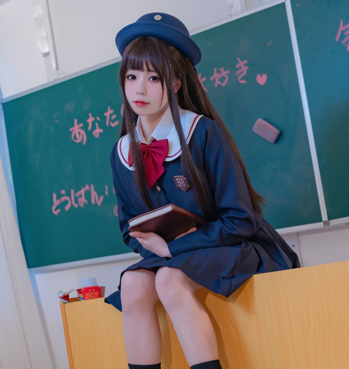 %title插图%num咬一口兔娘ovo《入学式》:青涩校园风中的优雅与俏皮 %title插图%num咬一口兔娘ovo《入学式》:青涩校园风中的优雅与俏皮