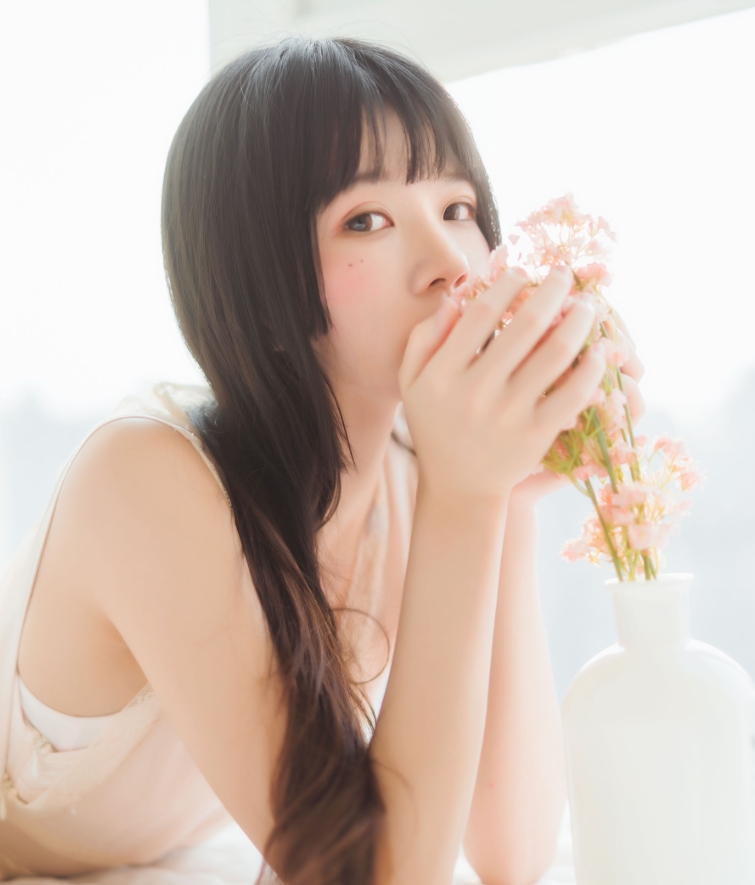 %title插图%num桜桃喵《喵呀》：一场纯净的美丽展现