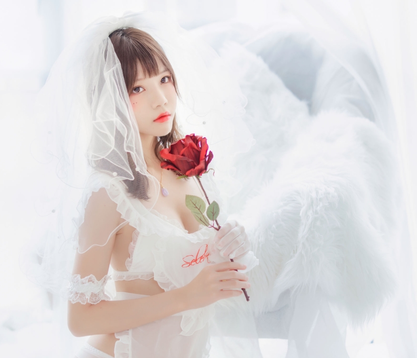 %title插图%num轻纱飘逸，梦幻迷离——桜桃喵《轻纱》的浪漫演绎