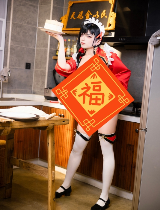 %title插图%num隼隼子高清作品合集下载：制服眼镜娘、古风美人与节日女仆的三重魅力冲击