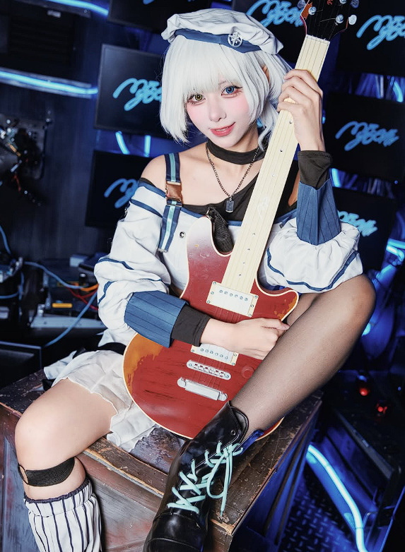%title插图%num台湾人气 Coser 小空 Sora 视觉特辑：领略从“要乐奈”到“知更鸟”的跨次元神韵