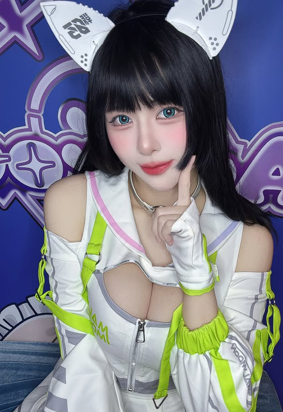 %title插图%num台湾人气 Coser 小空 Sora 视觉特辑：领略从“要乐奈”到“知更鸟”的跨次元神韵