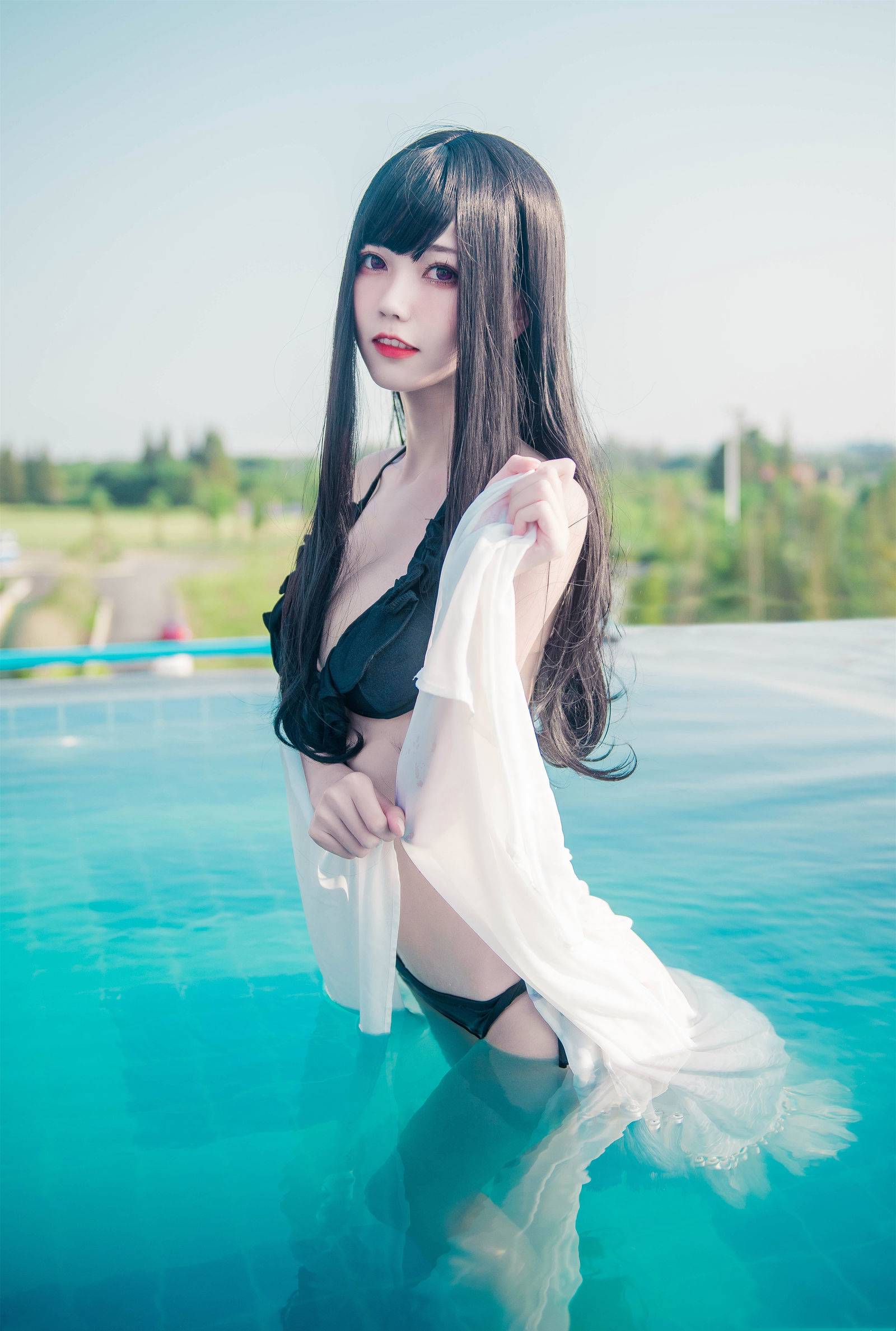 %title插图%num你的负卿《恶魔姐姐》作品介绍:泳池光影下的暗系姐姐感摄影作品 %title插图%num你的负卿《恶魔姐姐》作品介绍:泳池光影下的暗系姐姐感摄影作品